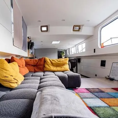 Tekne Peniche De Charme Au Pont Alexandre Iii *